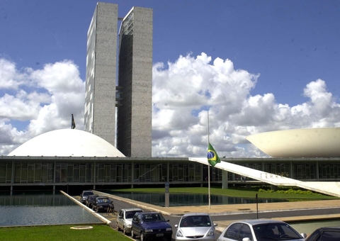 Congresso analisa vetos sobre vacina, pacote anticrime e auxílio na segunda