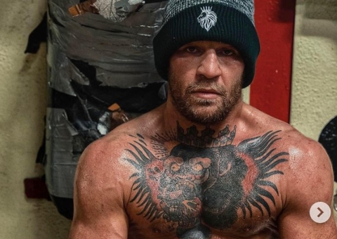 Longe do octógono desde julho, Conor McGregor sinaliza data de retorno