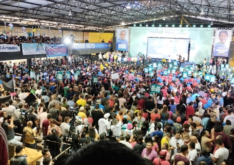 Convenção de Amazonino e Arthur Neto reúne multidão em Manaus