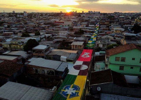 Fifa enaltece ruas de Manaus enfeitadas para a Copa do Mundo