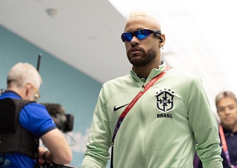 Neymar defende Tite após crítica de ex-empresário: 'não fala merd*'