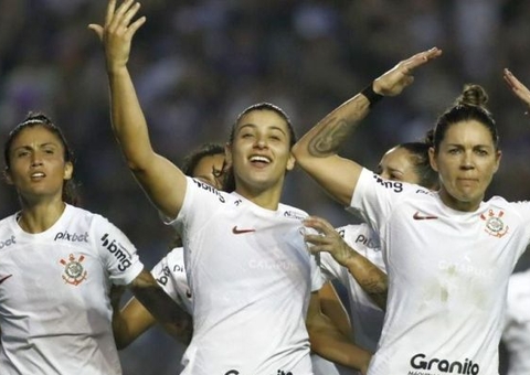 Corinthians e Ferroviária avançam e decidirão Brasileirão Feminino
