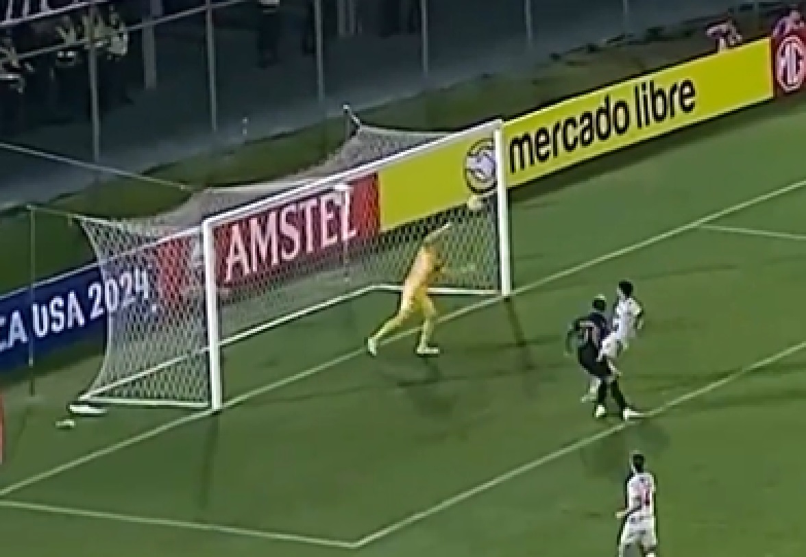 Corinthians renasce no 2º tempo, bate lanterna e respira na Sul-Americana