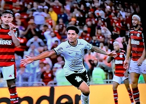 Corinthians carimba faixa do Flamengo e garante vaga direta na Libertadores