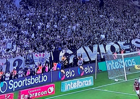 Torcida sem ingresso se mobiliza para invadir final; PM reforça segurança