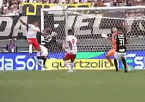Artur marca, Bragantino domina e vence Corinthians na estreia de Lázaro