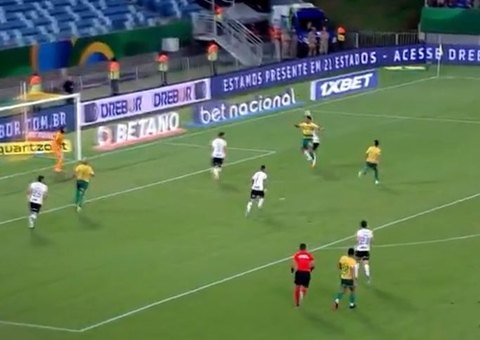 Mano troca juventude por maturidade para vencer a primeira no Corinthians