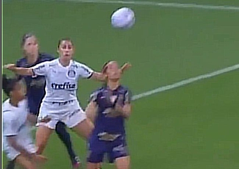 Corinthians vence Palmeiras e recupera liderança do Brasileiro Feminino