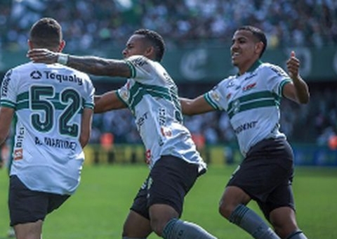 Coritiba e Atlético-GO fazem duelo da zona de rebaixamento