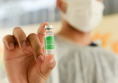 Governadores prometem pagar 50% de custos de municípios para acelerar vacinação