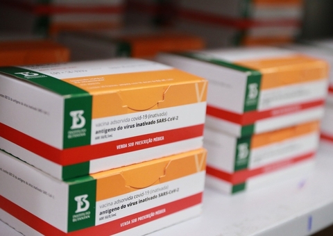 Butantan entrega mais 1 milhão de doses da Coronavac ao Ministério da Saúde