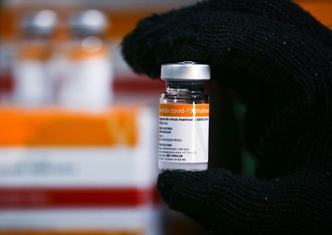 Reforço de marca diferente é mais eficaz para vacinados com CoronaVac