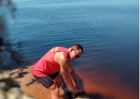 Corpo de homem é encontrado boiando na Ponta Negra 