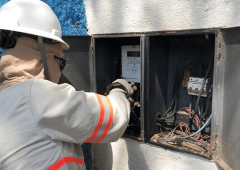 9 bairros de Manaus e ramal na AM-010 ficam sem energia nesta sexta-feira