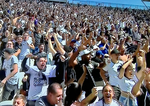 Como torcida do Corinthians foi de 7 minutos mágicos a balde de água fria