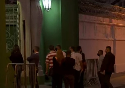 Corpo de Bruno Covas é enterrado em Santos; mesmo cemitério que o avô 