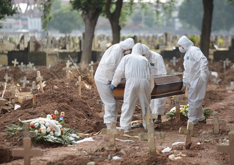 Transportadora terá de indenizar família de motorista de 71 anos que morreu de Covid-19