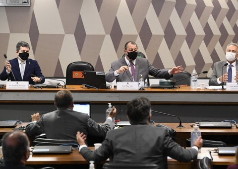 CPI vai convocar representante de vacina que denunciou propina do governo 