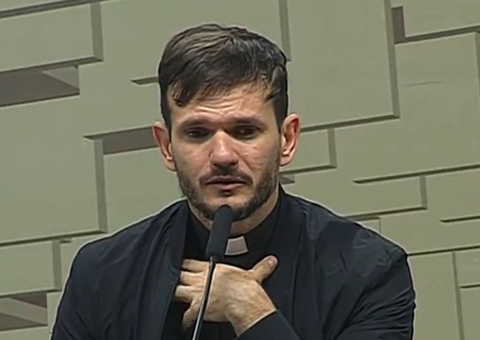 Na CPI, Padre Patrick critica influencers que divulgam bets: "Têm consciência do mal que fazem"