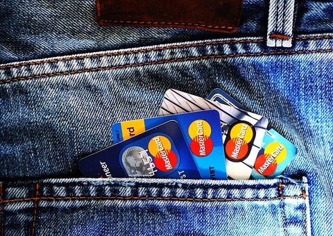 Consumidora perde ação contra banco por ter aceitado serviço