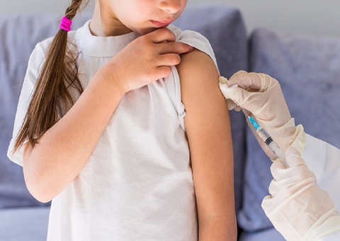 Início da vacinação de crianças contra a covid ainda não tem data em Manaus