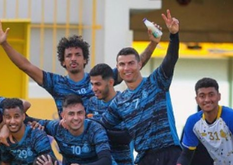 Cristiano Ronaldo marca 1º gol pelo Al Nassr e perde chances claras; veja