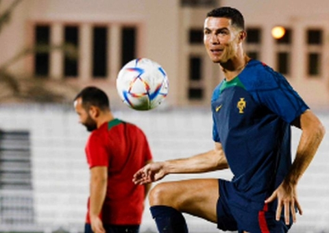 Cristiano Ronaldo começa no banco contra Marrocos