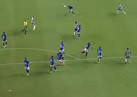 Atlético empata com Cruzeiro e complica o rival no Mineiro