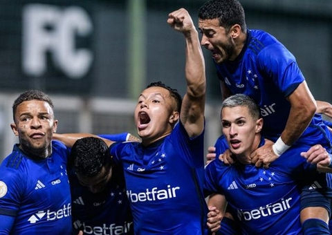 Cruzeiro bate Grêmio e vence 1ª na volta à Série A