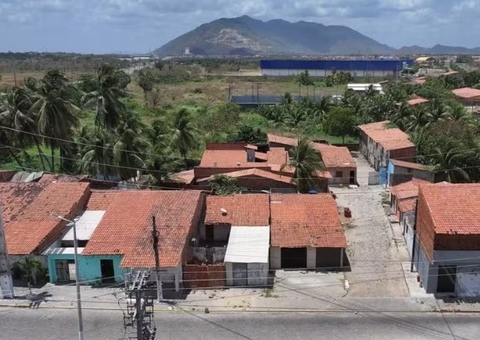 Casas viram 'vila fantasma' após facção expulsar moradores no Ceará