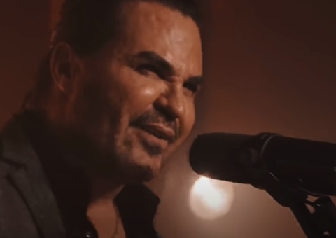 Nova música de Eduardo Costa viraliza: ‘povo morre em corredor de hospital'