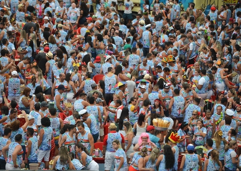 Edital para apoio a blocos e bandas em Manaus e no interior abre inscrições