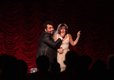 ‘Cabaré Chinelo’ abre programação do Festival de Teatro da Amazônia 2024