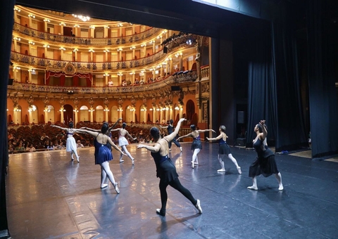 Inscrições para o espetáculo "O Quebra-Nozes" no Teatro Amazonas começam amanhã