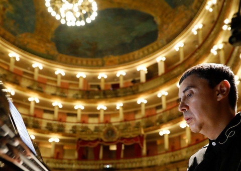 Espaços culturais de Manaus têm horários de funcionamento alterados nesta sexta; confira