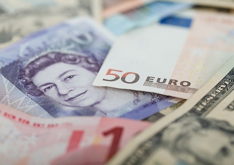 Bolsonaro sanciona lei que cria Novo Marco Legal do Câmbio