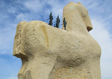 Arqueólogos afirmam ter encontrado famoso Cavalo de Troia na Turquia