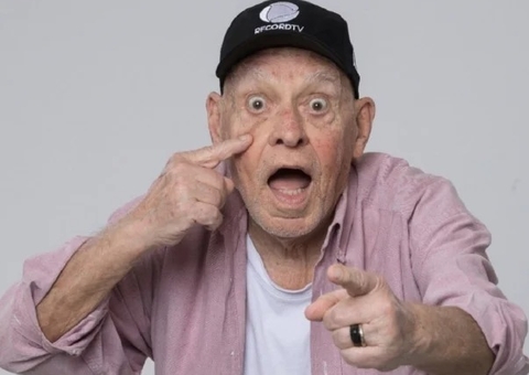 Narrador Silvio Luiz, ícone dos bordões no futebol, morre aos 89