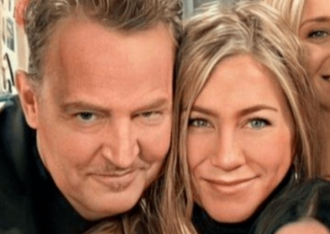 Amigos se preocupam com  Jennifer Aniston após morte de Matthew Perry