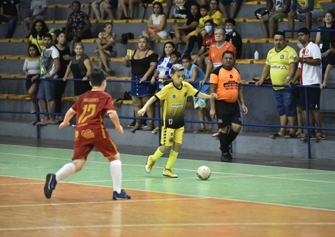Renné Monteiro recebe partidas do Campeonato Amazonense de Futsal