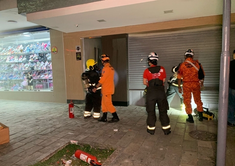 Princípio de incêndio atinge loja Shop do Pé no centro de Manaus