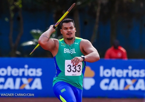 Medalhista no Pan e campeão mundial de futevôlei, amazonenses são homenageados com carreata