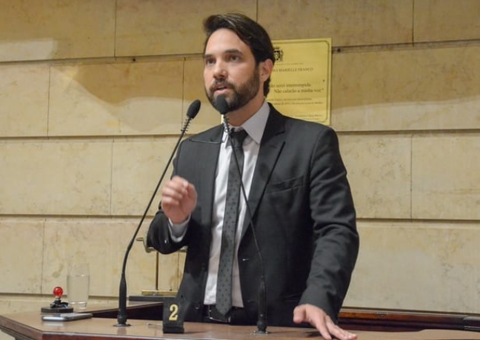 Caso Henry: Advogado deixa defesa de Jairinho