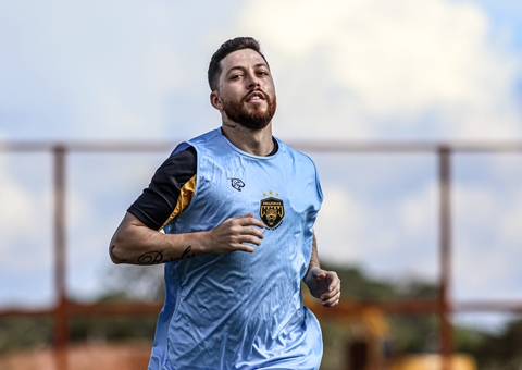 Amazonas FC anuncia atacante para sequência da temporada