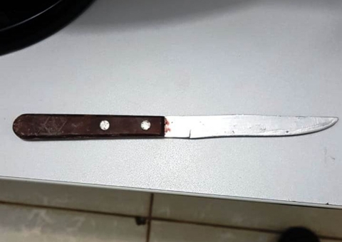 Homem é esfaqueado na bunda ao tentar apartar briga, diz polícia