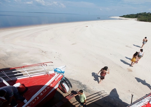 Brindando o Novo Ano na Praia do Iluminado 