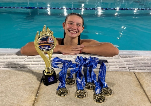 Nadadora amazonense bate novo recorde e está entre as três melhores do país