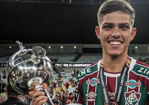 Amazonas FC oficializa contratação do meia Giovanni, ex-Fluminense e Ajax