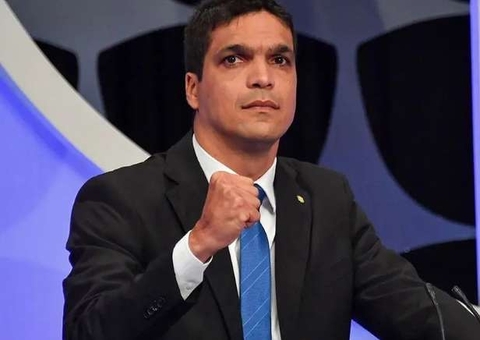Cabo Daciolo anuncia pré-candidatura à Presidência