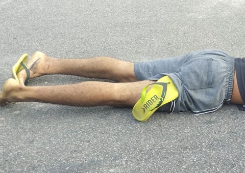 Com arma falsa na mão, homem é achado morto em rua do Águas Claras